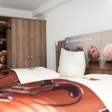 Hotel Conditorei Cafe Baier Schoemberg  Bagian luar foto
