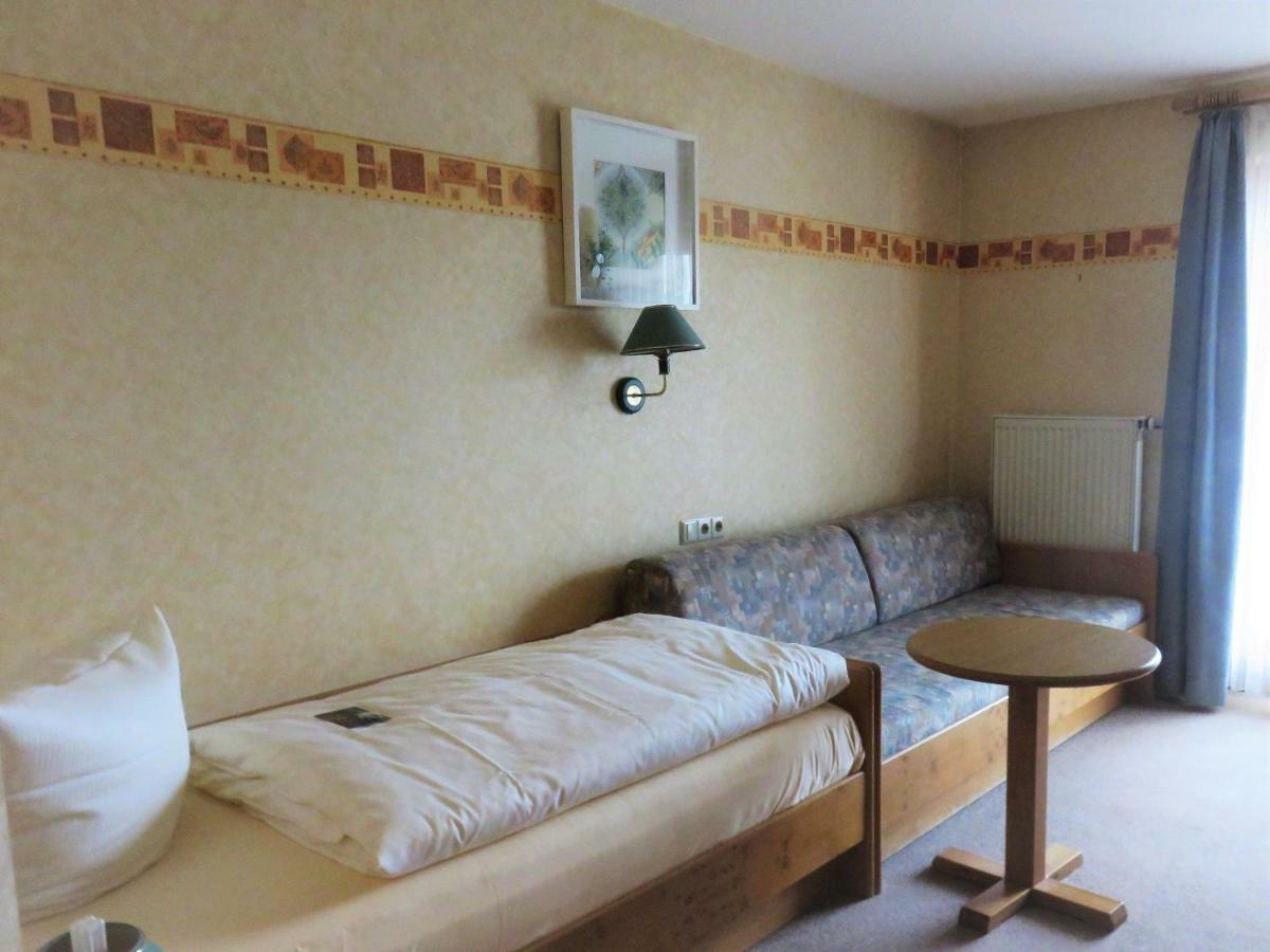 Hotel Conditorei Cafe Baier Schoemberg  Bagian luar foto