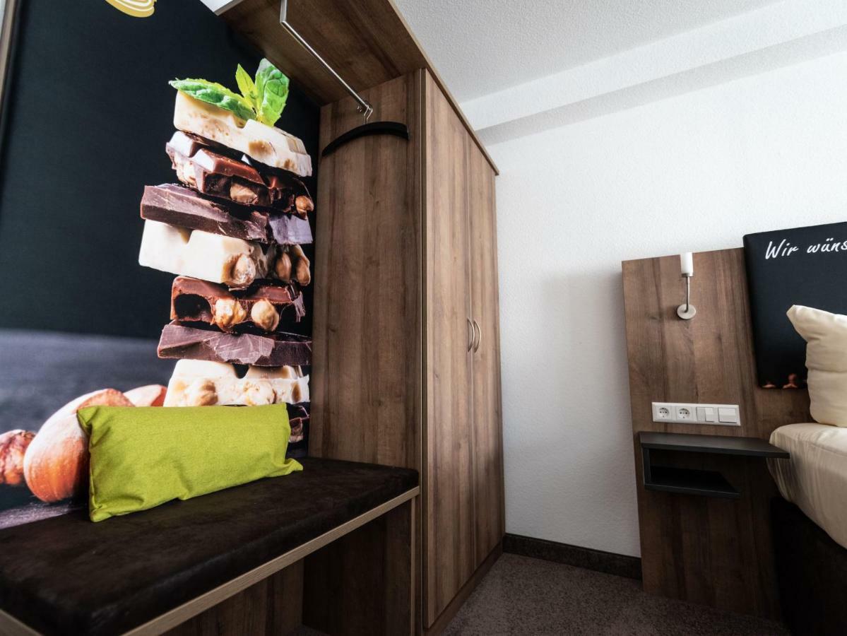 Hotel Conditorei Cafe Baier Schoemberg  Bagian luar foto