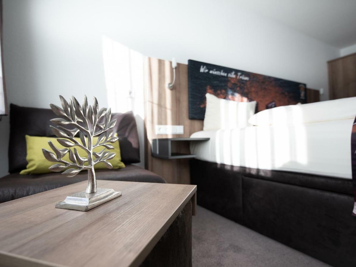 Hotel Conditorei Cafe Baier Schoemberg  Bagian luar foto